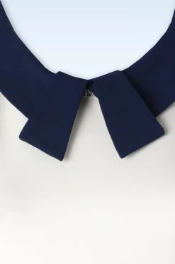 Vixen Collar Detail Top In Ivoorwit En Marineblauw><noscript><img width=