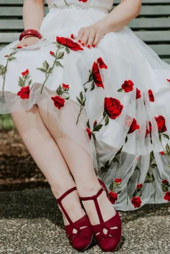 Charlie Stone London T-Strap Flats In Wijnrood><noscript><img width=