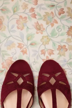 Charlie Stone London T-Strap Flats In Wijnrood><noscript><img width=