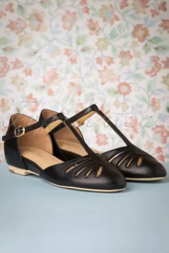Charlie Stone Singapore T-Strap Flats In Zwart><noscript><img width=